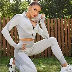 Cute workout set made by Bella movement